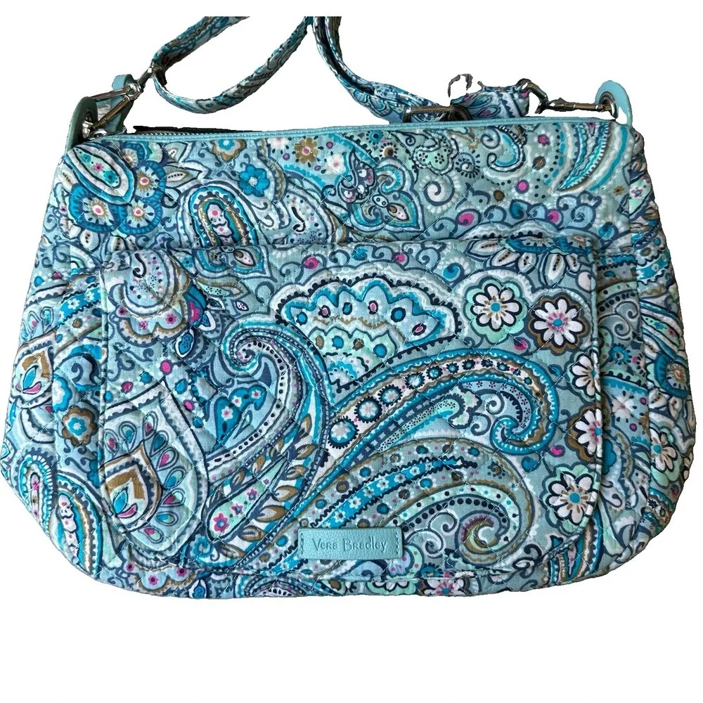 Vera Bradley Carson Shoulder Bag 13x9 Inch Daisy Dot Paisley Blue Pockets Zip